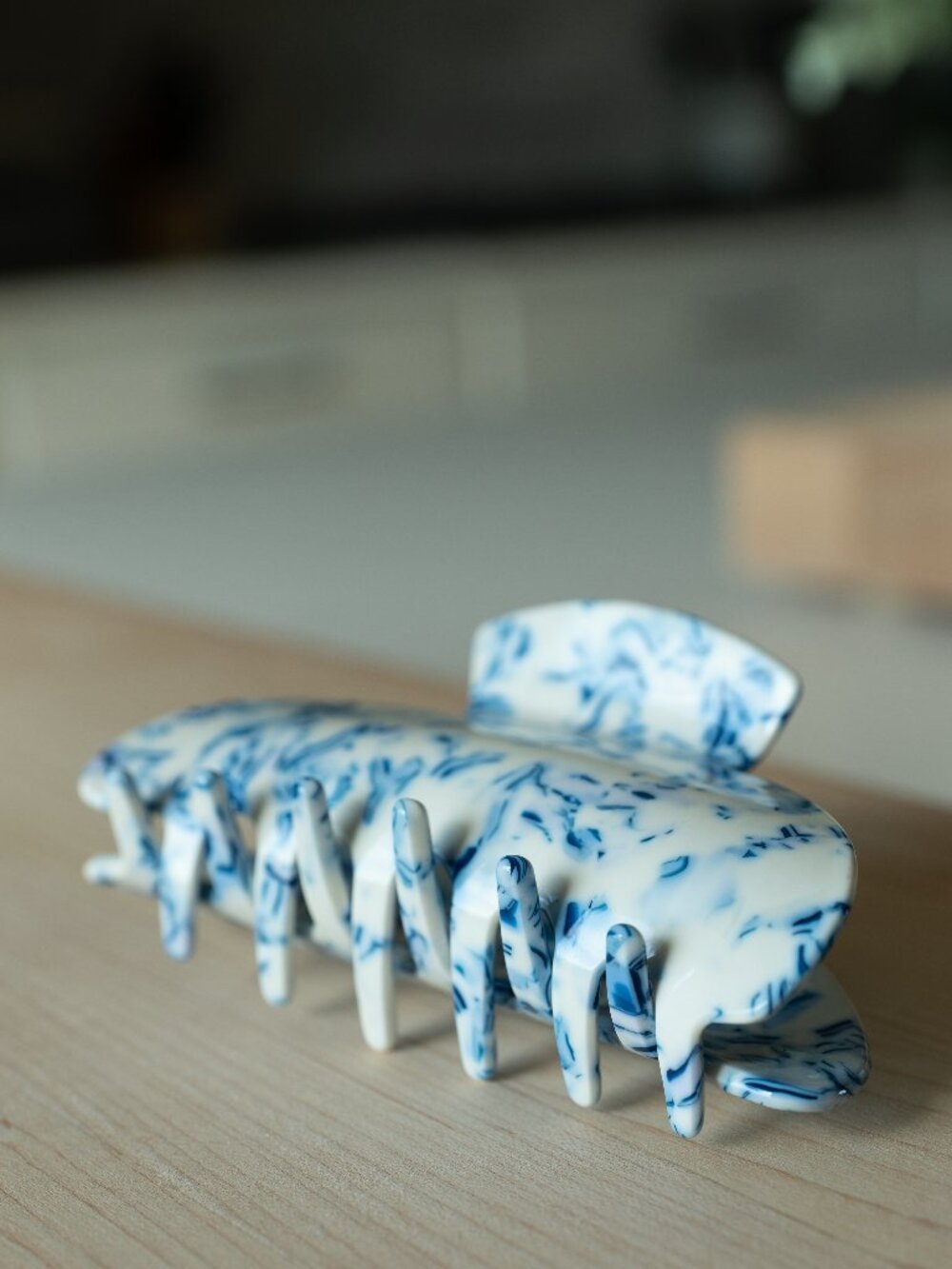 π 2/$20 Blue & White Acrylic Hair Claw - Picture 8 of 8